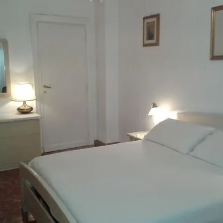 Bed & Breakfast A Casa Chiecchi 2*