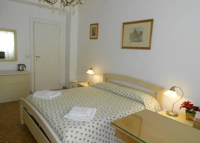 ベッド・アンド・ブレックファスト A Casa Chiecchi 2*